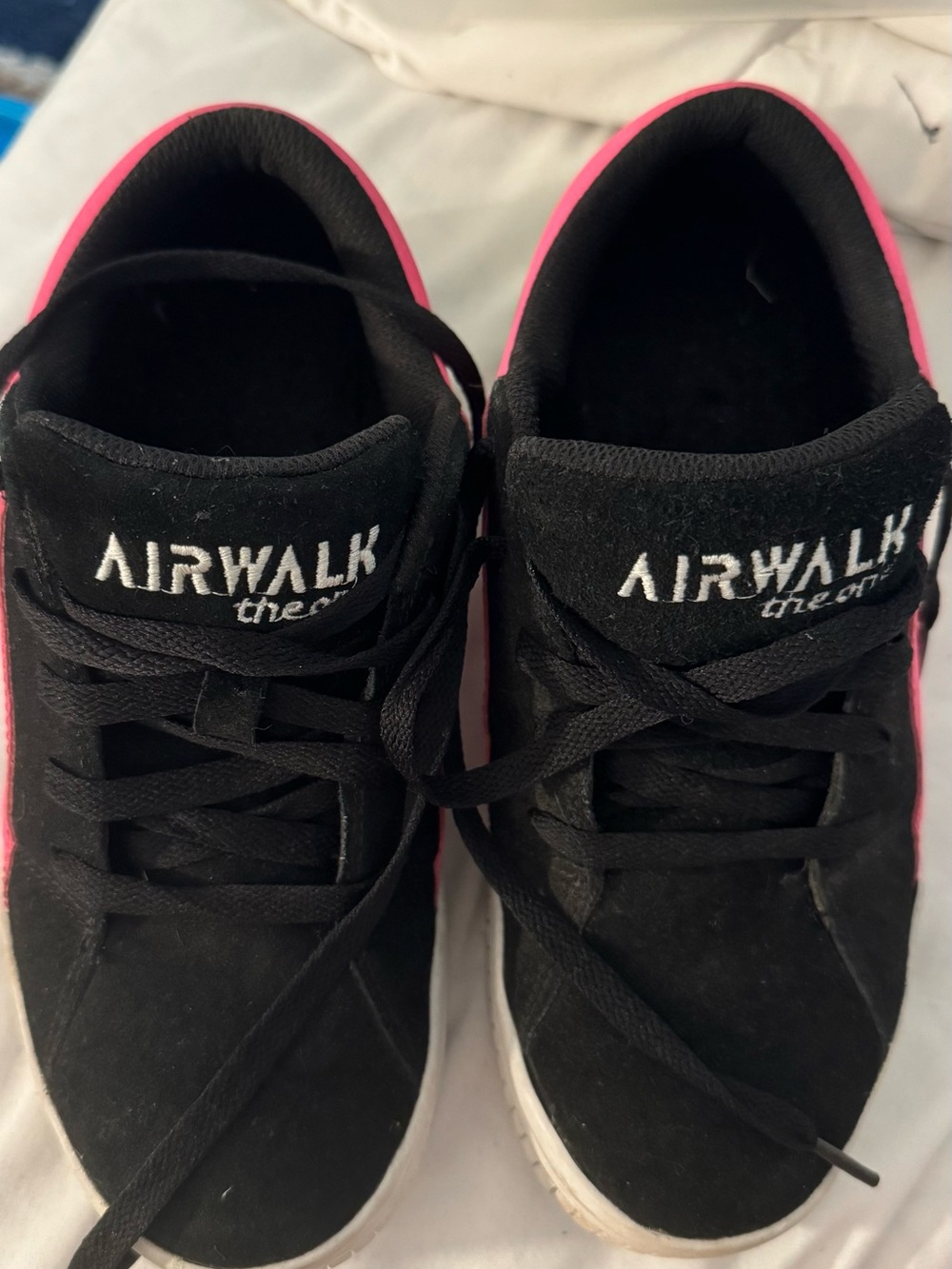 Airwalk Women's Black Sneakers with Pink Accents